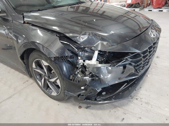 HYUNDAI ELANTRA SEL - 6