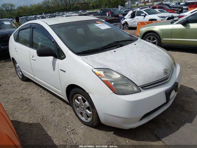 TOYOTA PRIUS - 1
