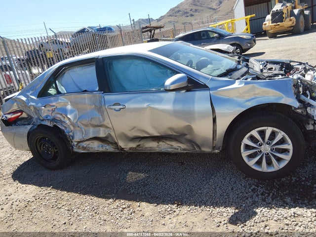 صورة مصغرة 13 لـ 2015 Toyota CAMRY LE