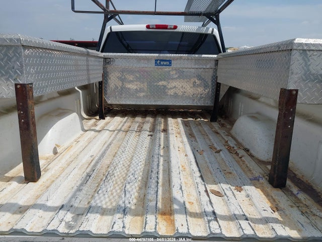 CHEVROLET SILVERADO 2500HD WORK TRUCK - 8