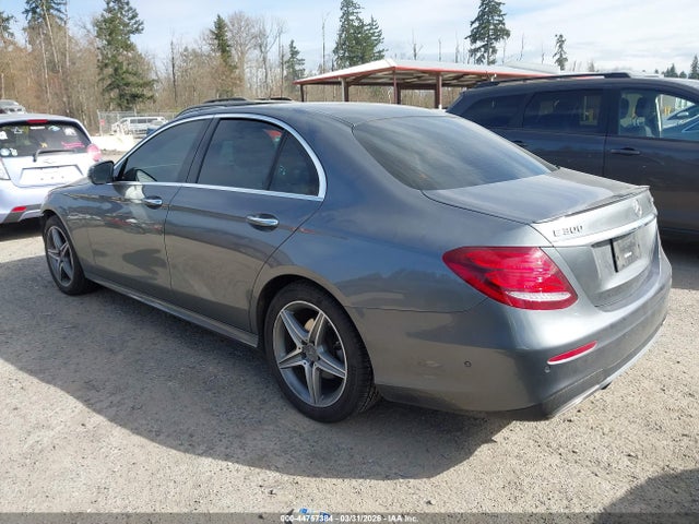 MERCEDES-BENZ E-CLASS - 3