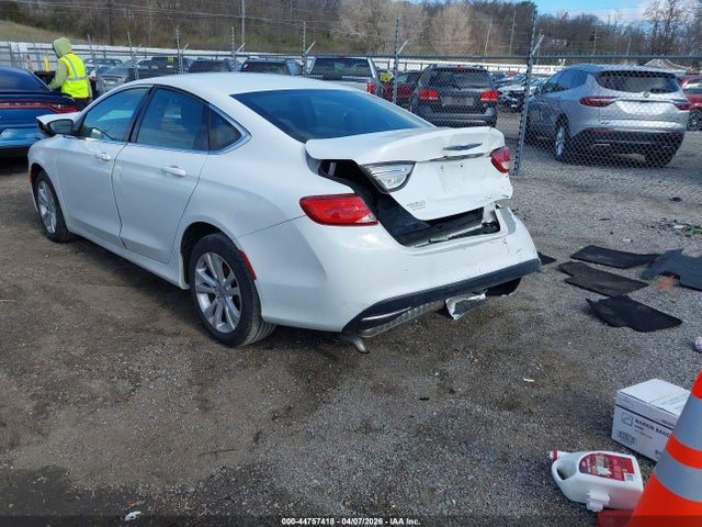 2015 Chrysler 200 LIMITED — фото 3
