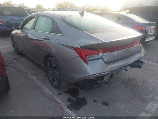 HYUNDAI ELANTRA SEL CONVENIENCE - 3