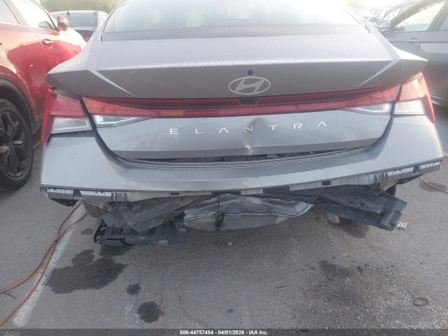 HYUNDAI ELANTRA SEL CONVENIENCE - 6