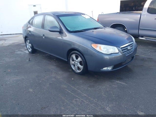 HYUNDAI ELANTRA SE - 1