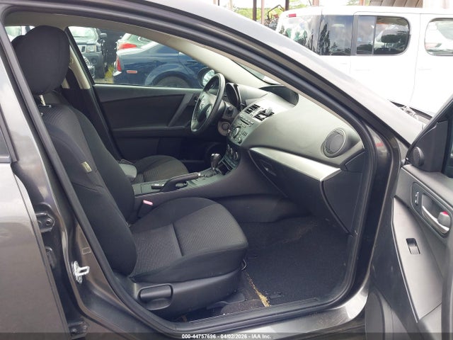 صورة 5 لـ 2013 Mazda MAZDA3 I TOURING