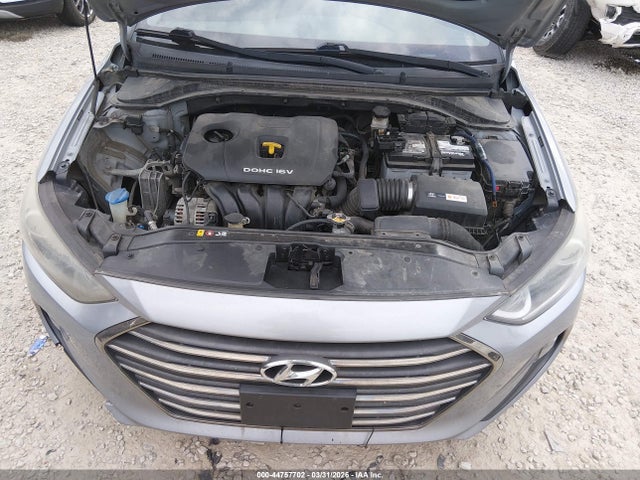 HYUNDAI ELANTRA LIMITED - 10