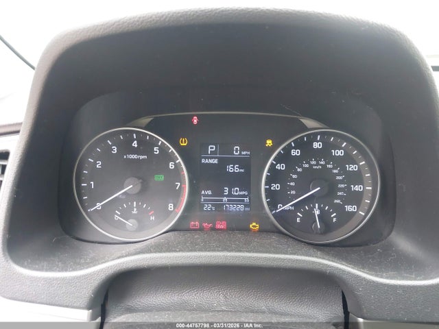 HYUNDAI ELANTRA SE - 7