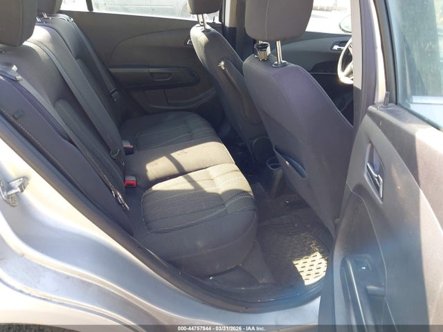 CHEVROLET SONIC LT AUTO - 8