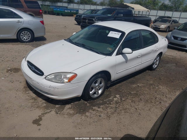 FORD TAURUS SE - 2
