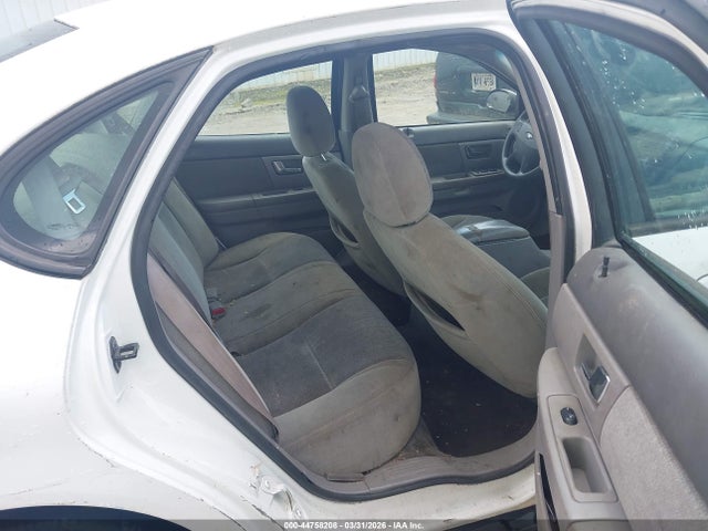 FORD TAURUS SE - 8