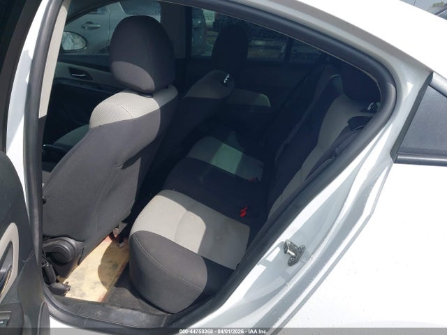 CHEVROLET CRUZE LS AUTO - 8