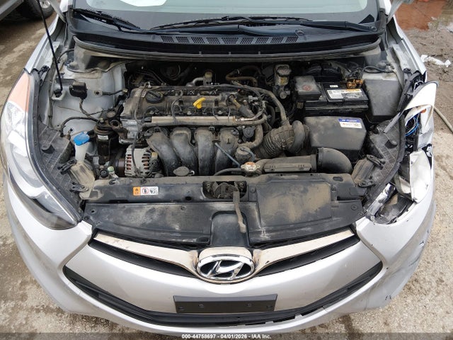 HYUNDAI ELANTRA - 10