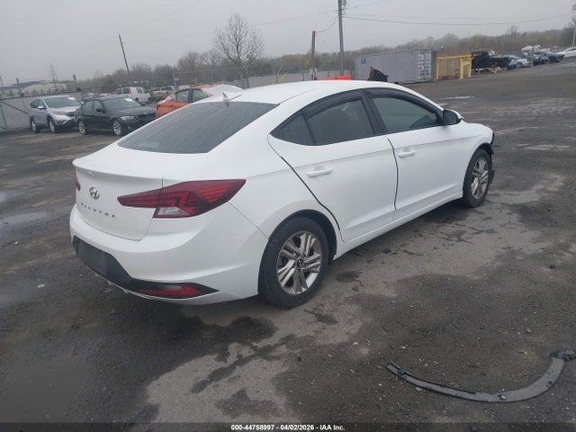 2019 Hyundai ELANTRA SEL — фото 4
