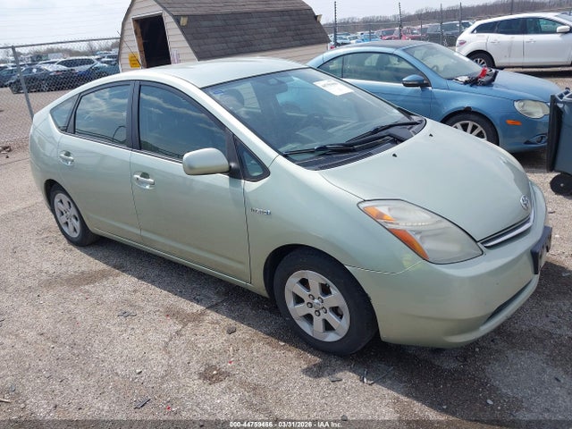 TOYOTA PRIUS - 1