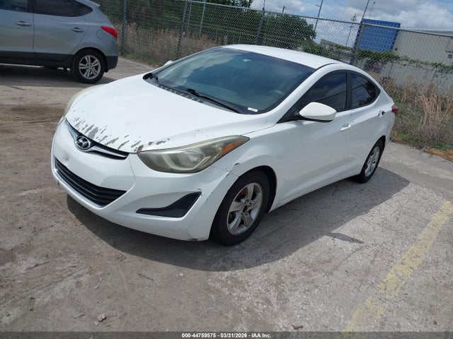 HYUNDAI ELANTRA SE - 2