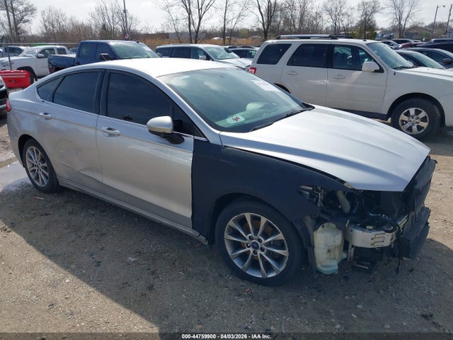 FORD FUSION SE - 1
