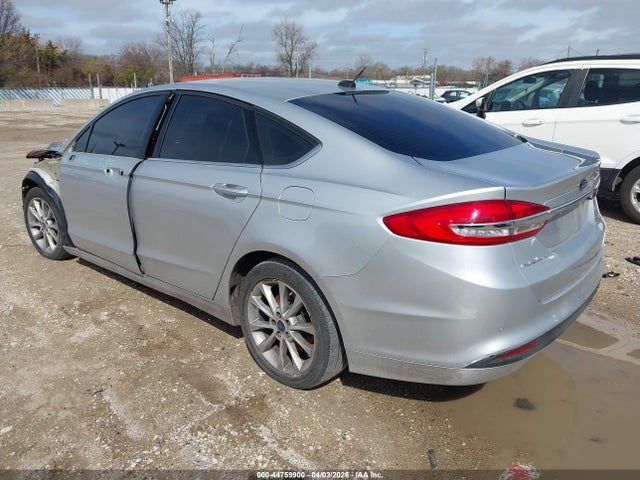 FORD FUSION SE - 3