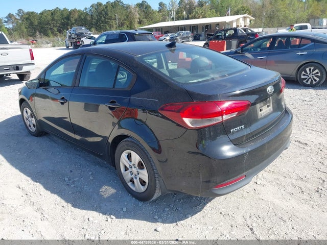صورة 3 لـ 2017 KIA FORTE LX