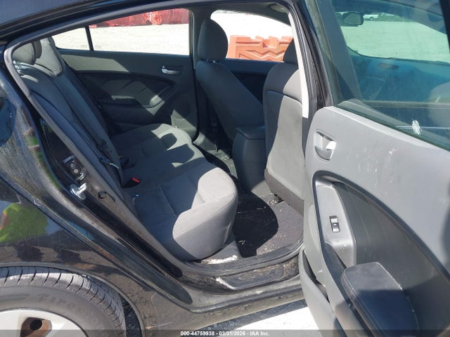 صورة 8 لـ 2017 KIA FORTE LX