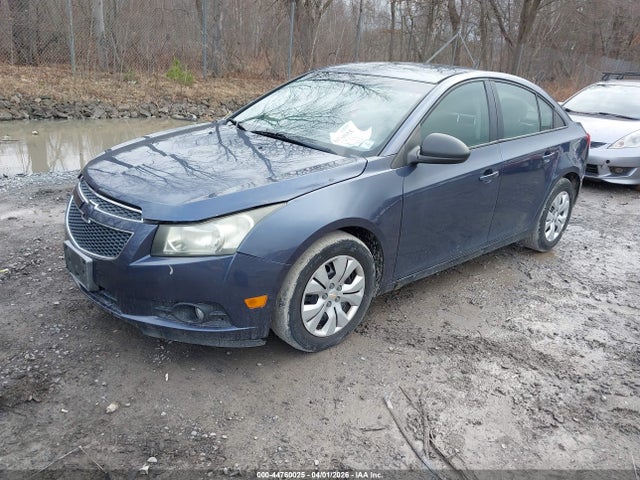 CHEVROLET CRUZE LS AUTO - 2