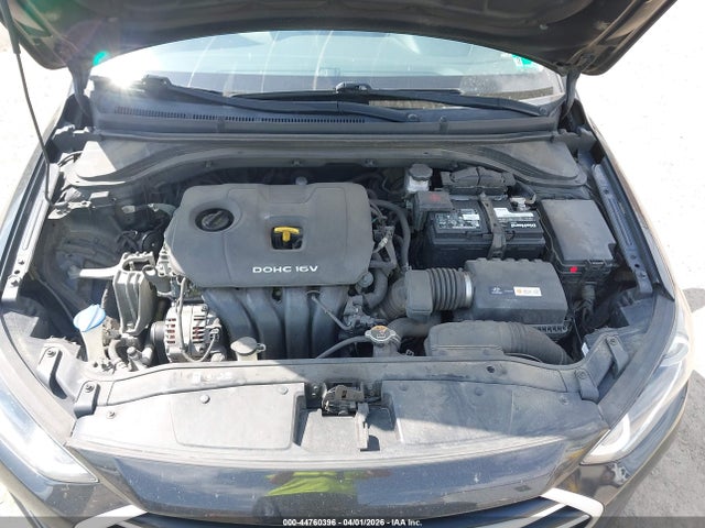 HYUNDAI ELANTRA SE - 10