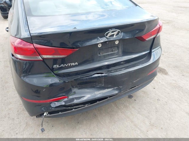 HYUNDAI ELANTRA SE - 6