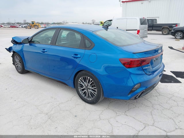 صورة 3 لـ 2022 KIA FORTE GT-LINE