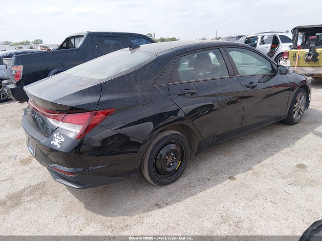 HYUNDAI ELANTRA SEL - 4