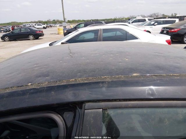 HYUNDAI ELANTRA SEL - 6