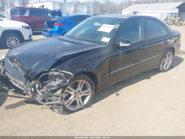 MERCEDES-BENZ E-CLASS - 2