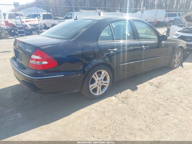 MERCEDES-BENZ E-CLASS - 4