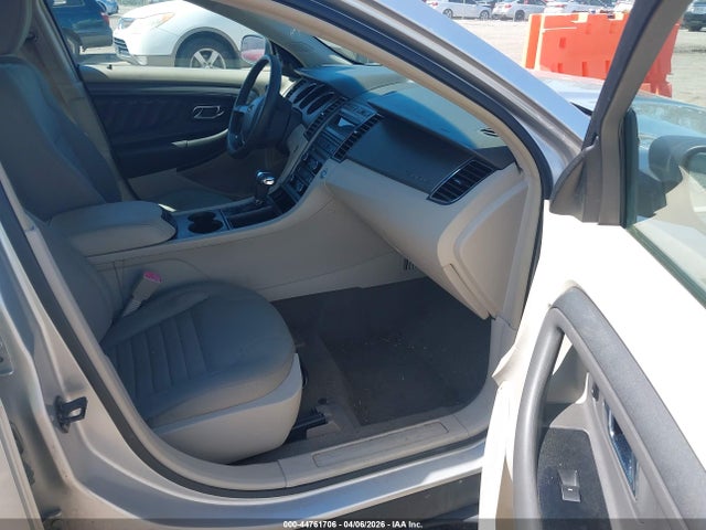 FORD TAURUS SE - 5
