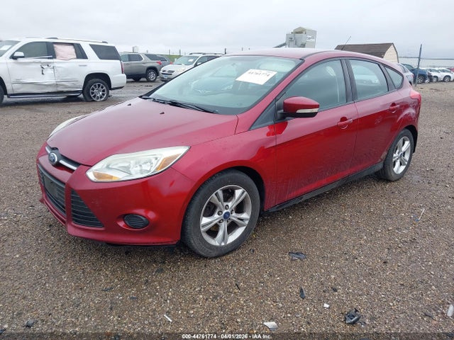 FORD FOCUS SE - 2