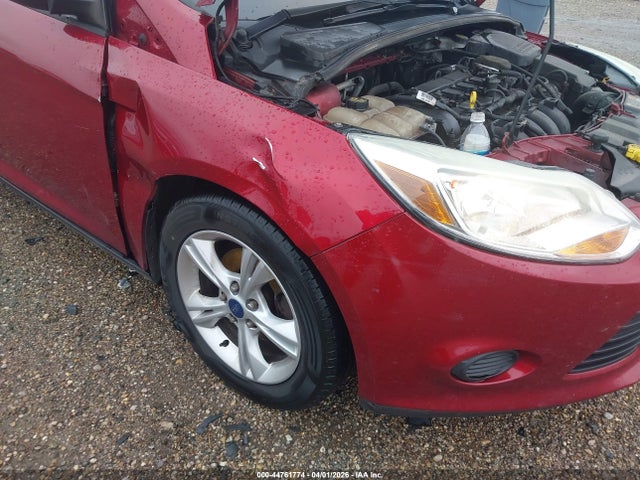 FORD FOCUS SE - 6