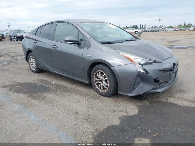 TOYOTA PRIUS - 1