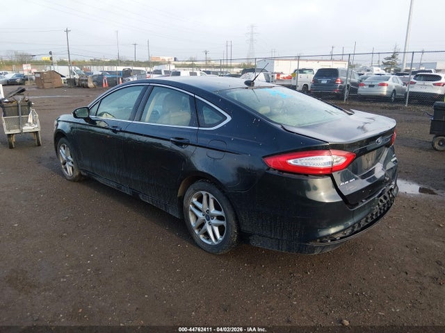 FORD FUSION SE - 3