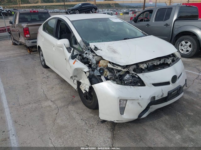 TOYOTA PRIUS - 1