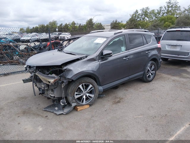 2018 TOYOTA RAV4 XLE 2