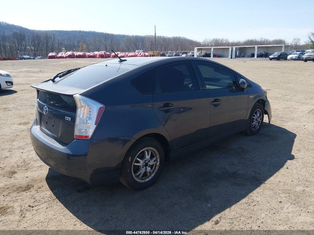 TOYOTA PRIUS - 4
