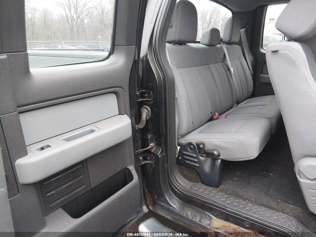 FORD F-150 STX - 8