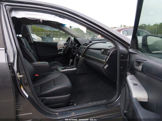 2014 Toyota CAMRY SE 照片 5