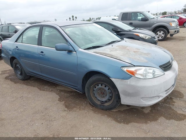 TOYOTA CAMRY - 1