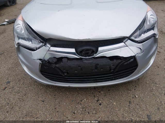 HYUNDAI VELOSTER VALUE EDITION - 6