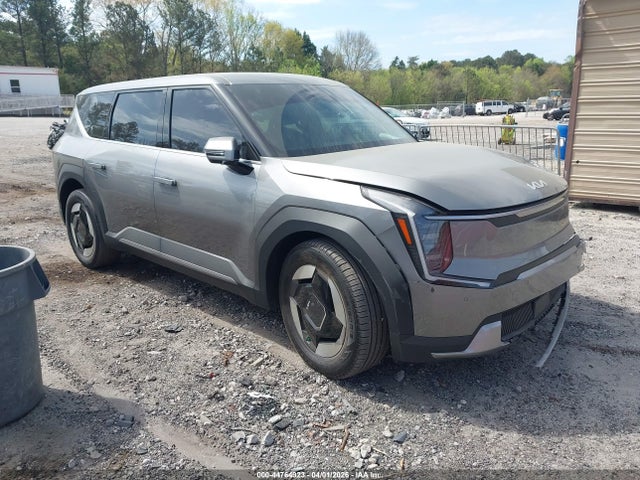 2024 KIA EV9 LIGHT LONG RANGE