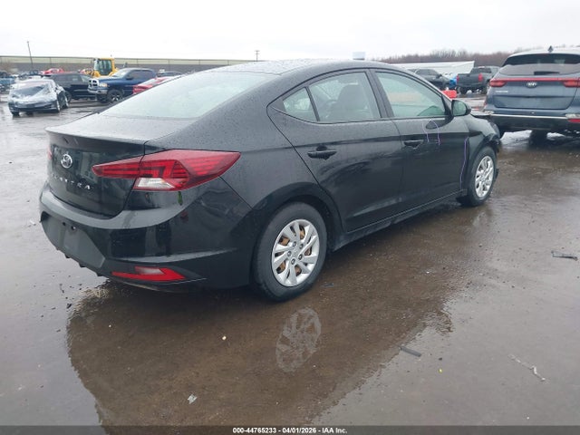 2019 Hyundai ELANTRA SE photo 4