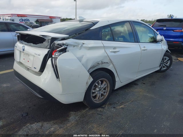 TOYOTA PRIUS - 4