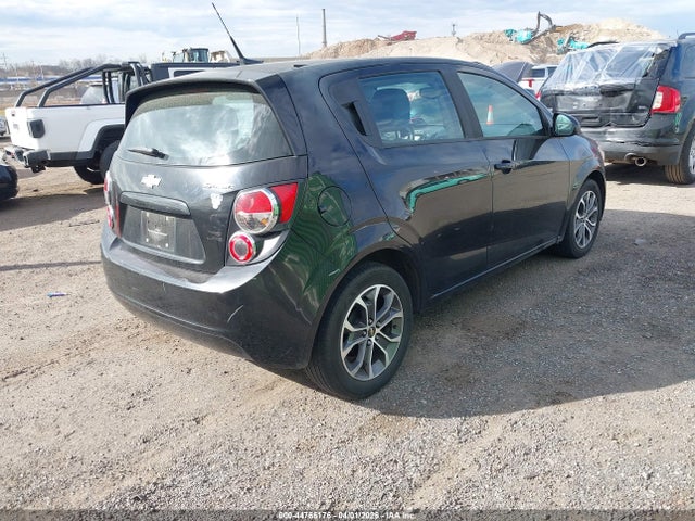 CHEVROLET SONIC - 4