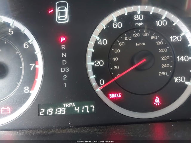 HONDA ACCORD 2.4 LX - 7