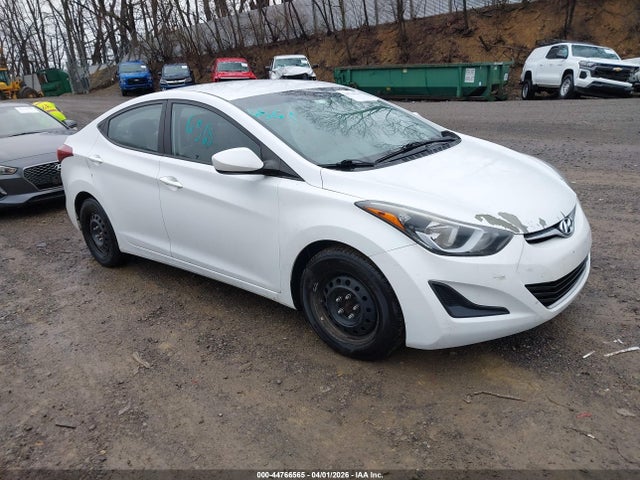 HYUNDAI ELANTRA SE - 1
